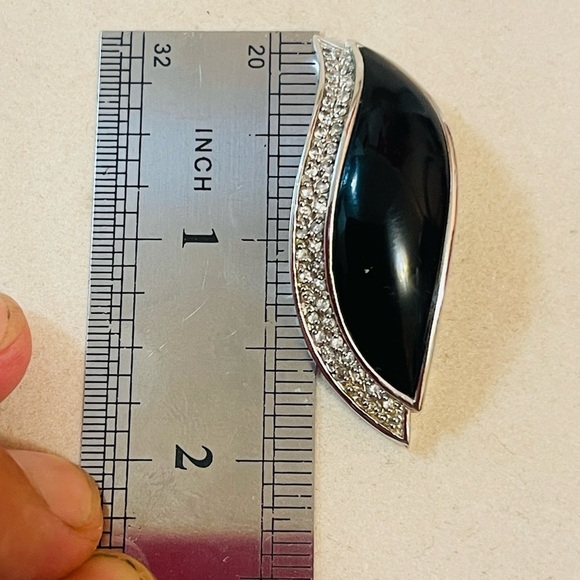 Silver Plate Pendant With Black Onyx Gemstone - Picture 6 of 9